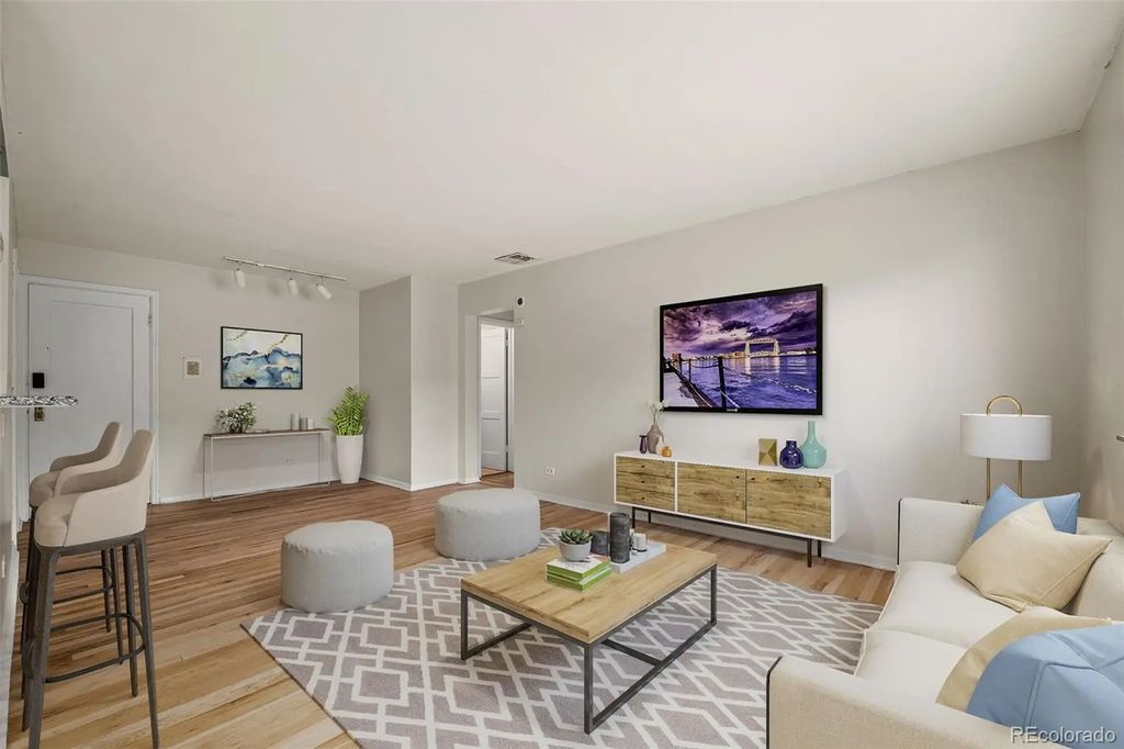 525 Jackson Street 304, Denver