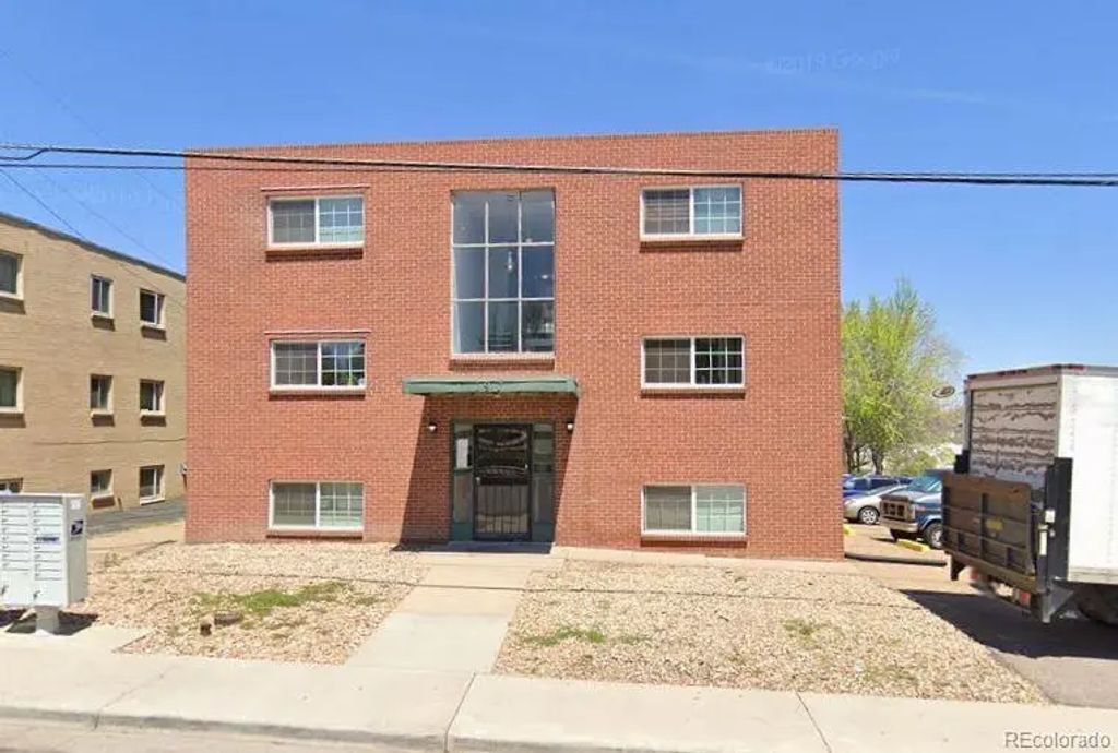 197 E Powers Avenue 11, Littleton