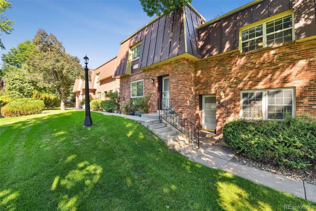 5707 S Lowell Boulevard, Littleton