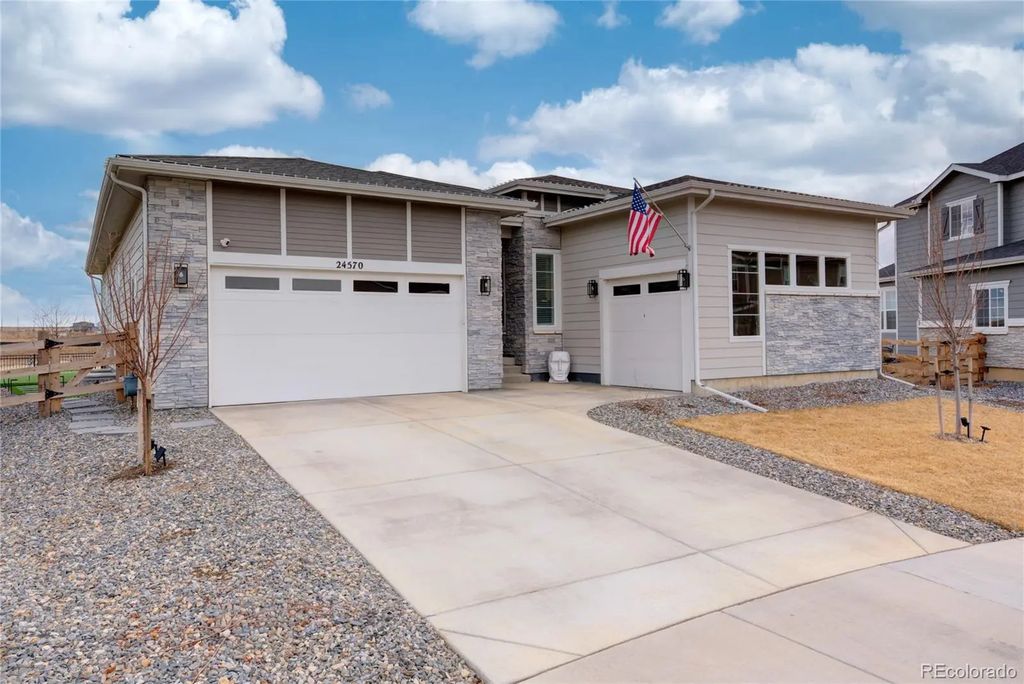24570 E 36th Avenue, Aurora