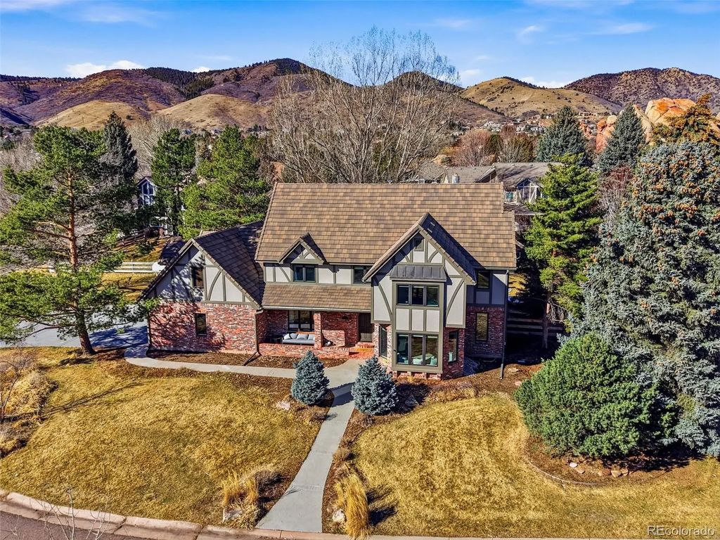 37 Elk Lane, Littleton