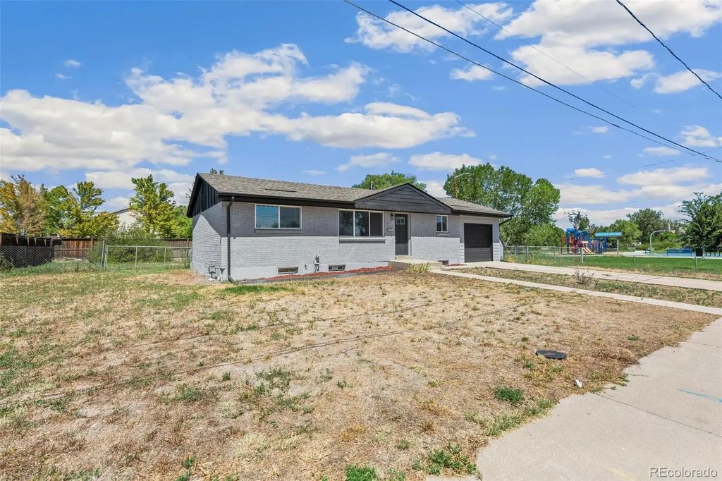 9241 Aspen Drive, Thornton