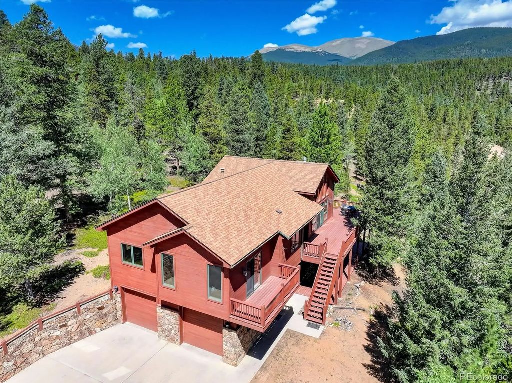 890 Royal Ridge Drive, Bailey