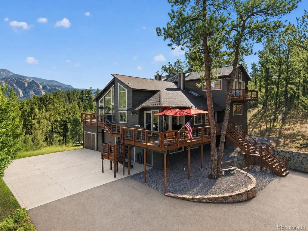 203 Valley View Lane, Pine