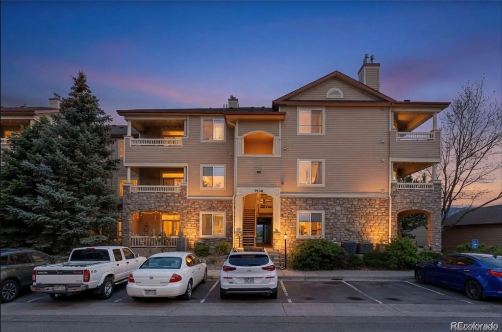 9538 W San Juan Circle 305, Littleton