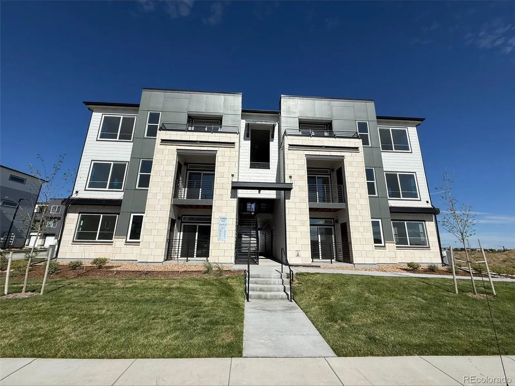 11960 Soprano Circle 102, Lone Tree