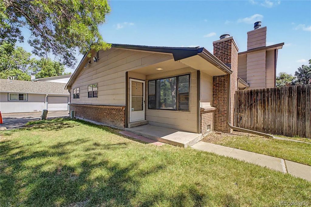 21 Newark Street D, Aurora