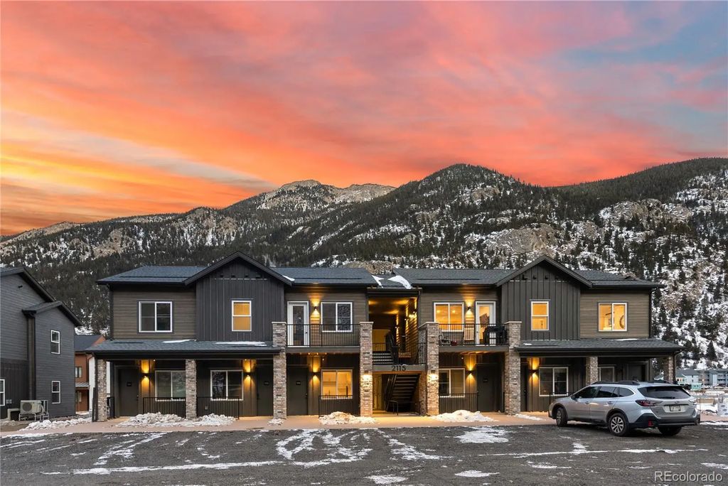 2121 Hummingbird Way 204, Georgetown