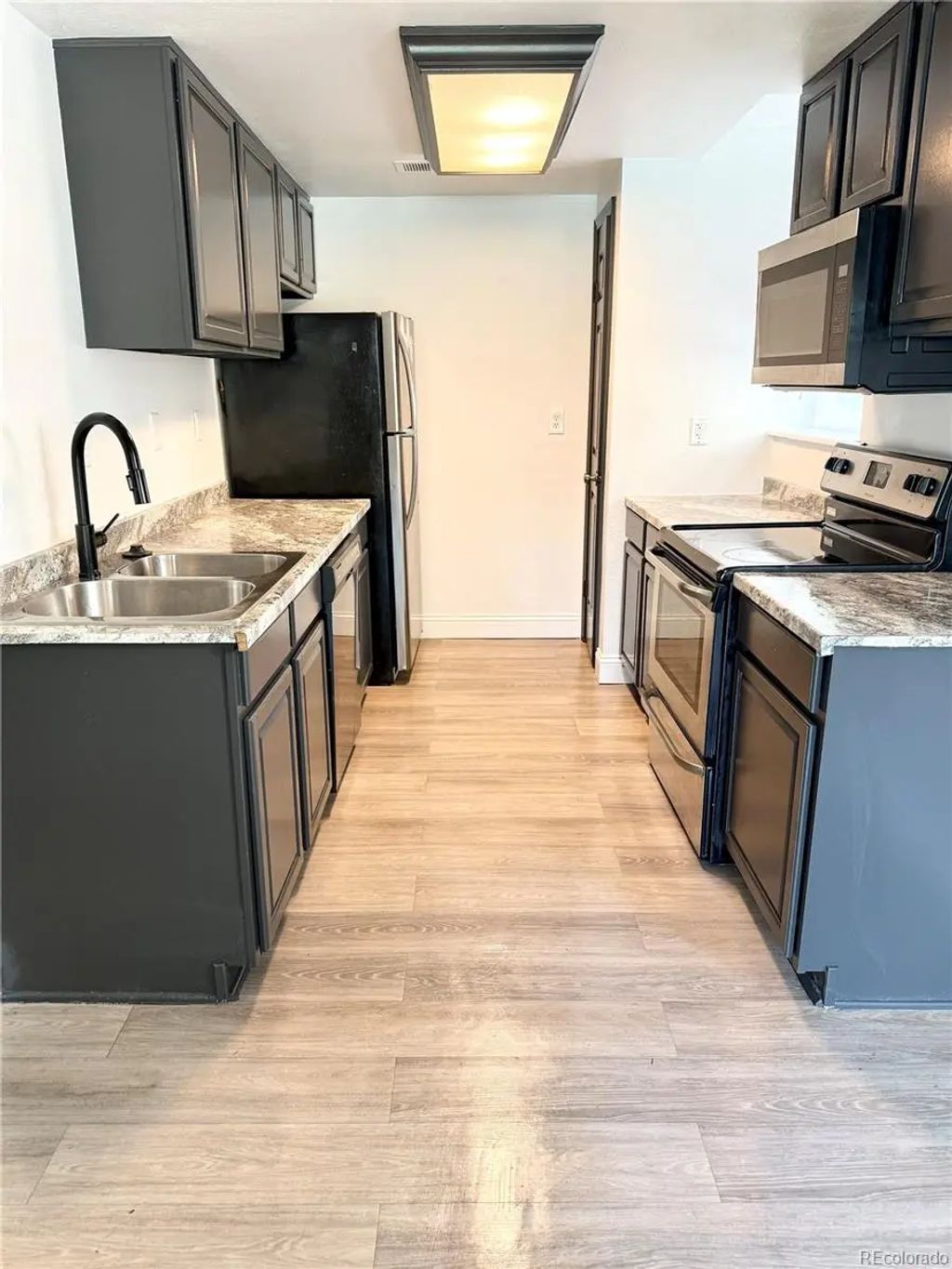 12430 E Cornell Avenue 101, Aurora