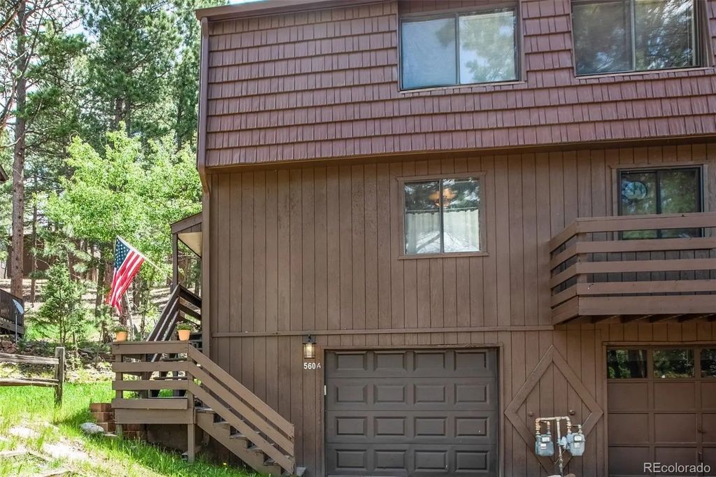 560 Manor Court, Woodland Park