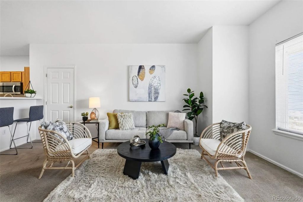 912 S Yampa Street 107, Aurora