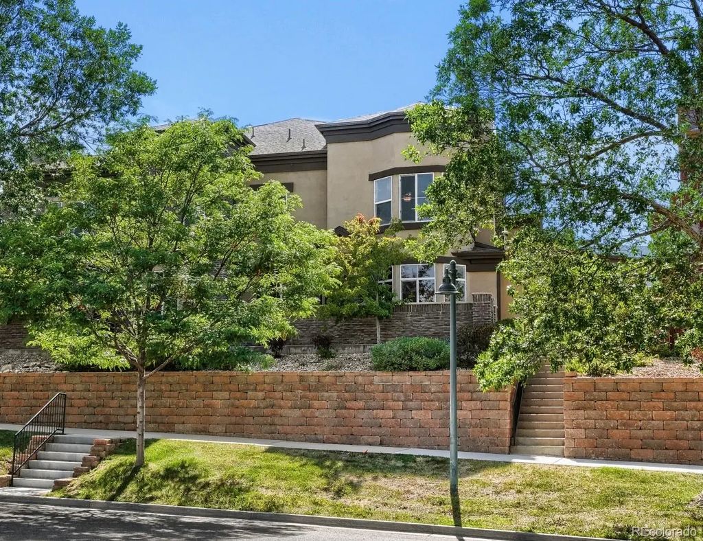 609 W Burgundy Street B, Highlands Ranch