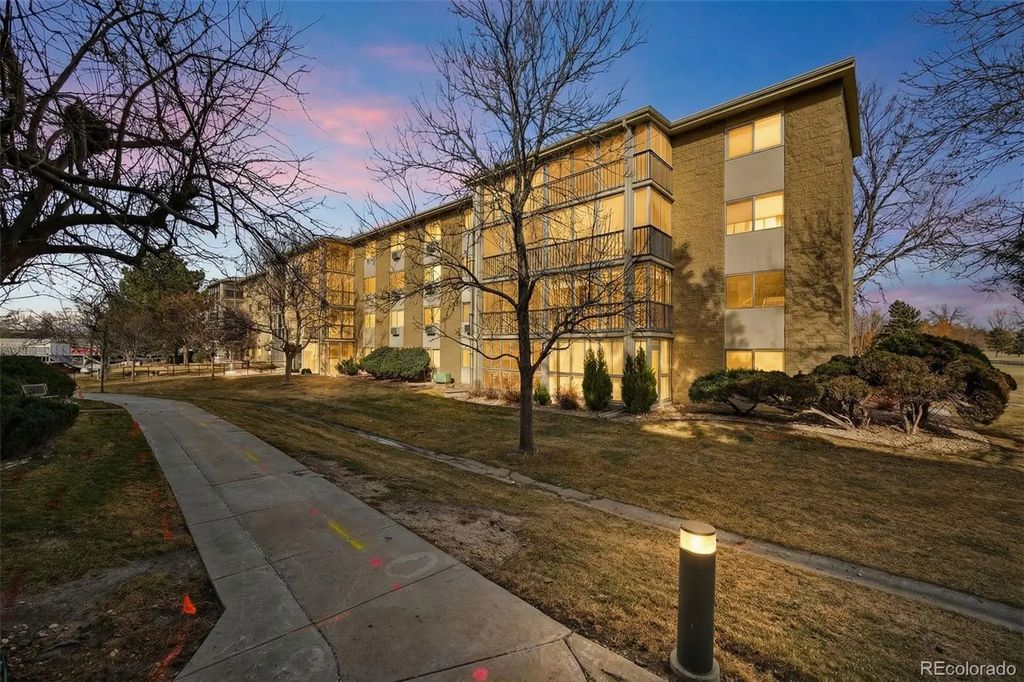 3124 S Wheeling Way 212, Aurora