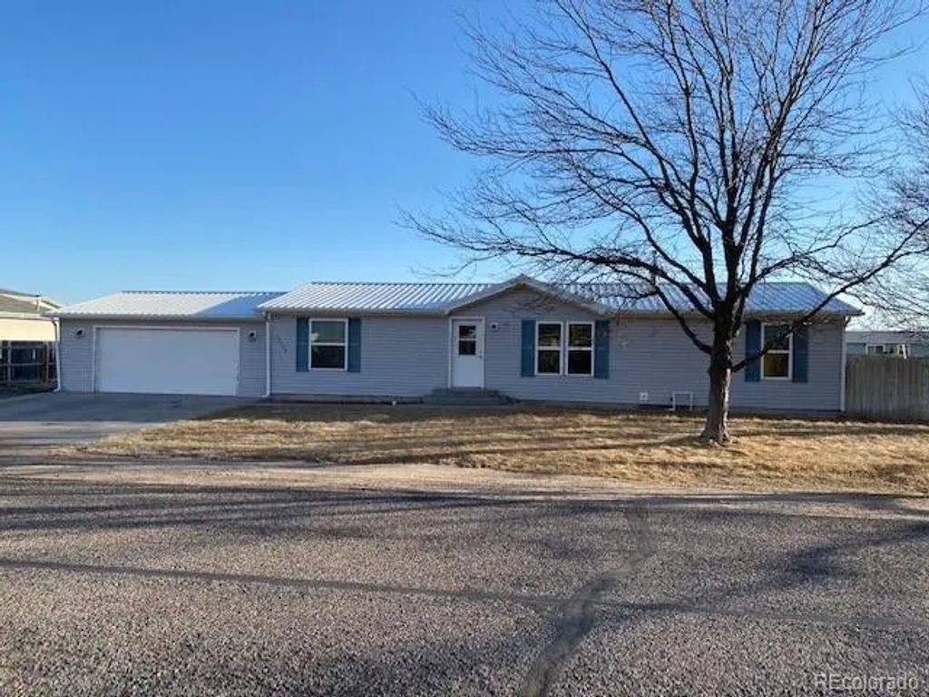 15758 Deerfield Street, Sterling