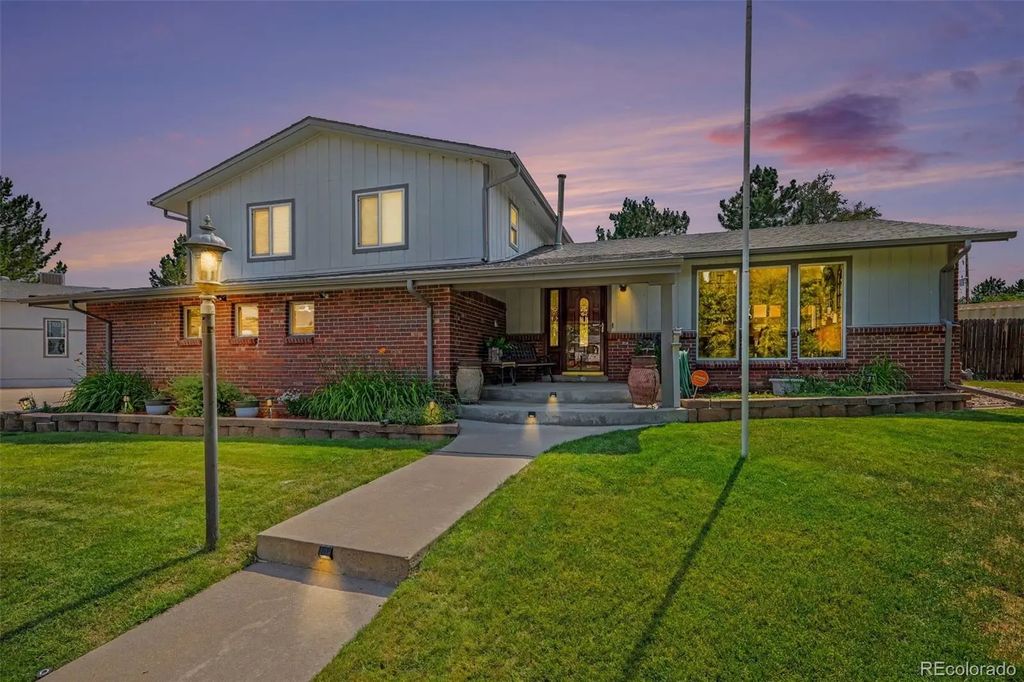 8143 S Otis Court, Littleton