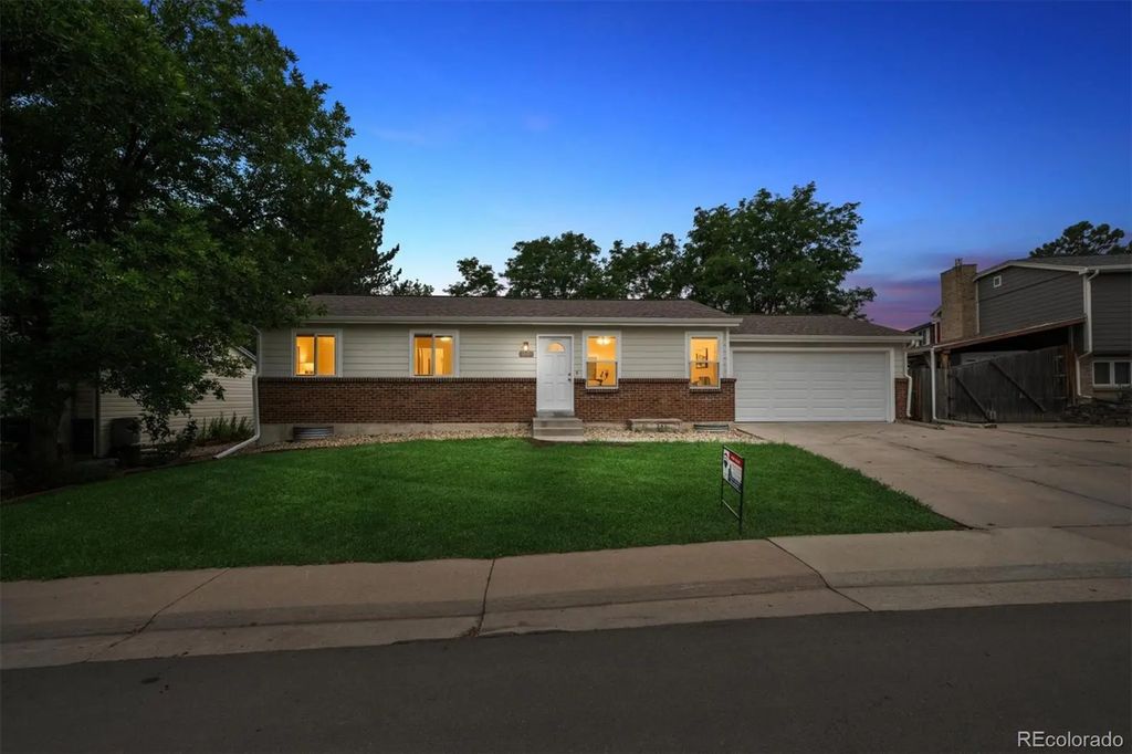 10668 W Ida Avenue, Littleton