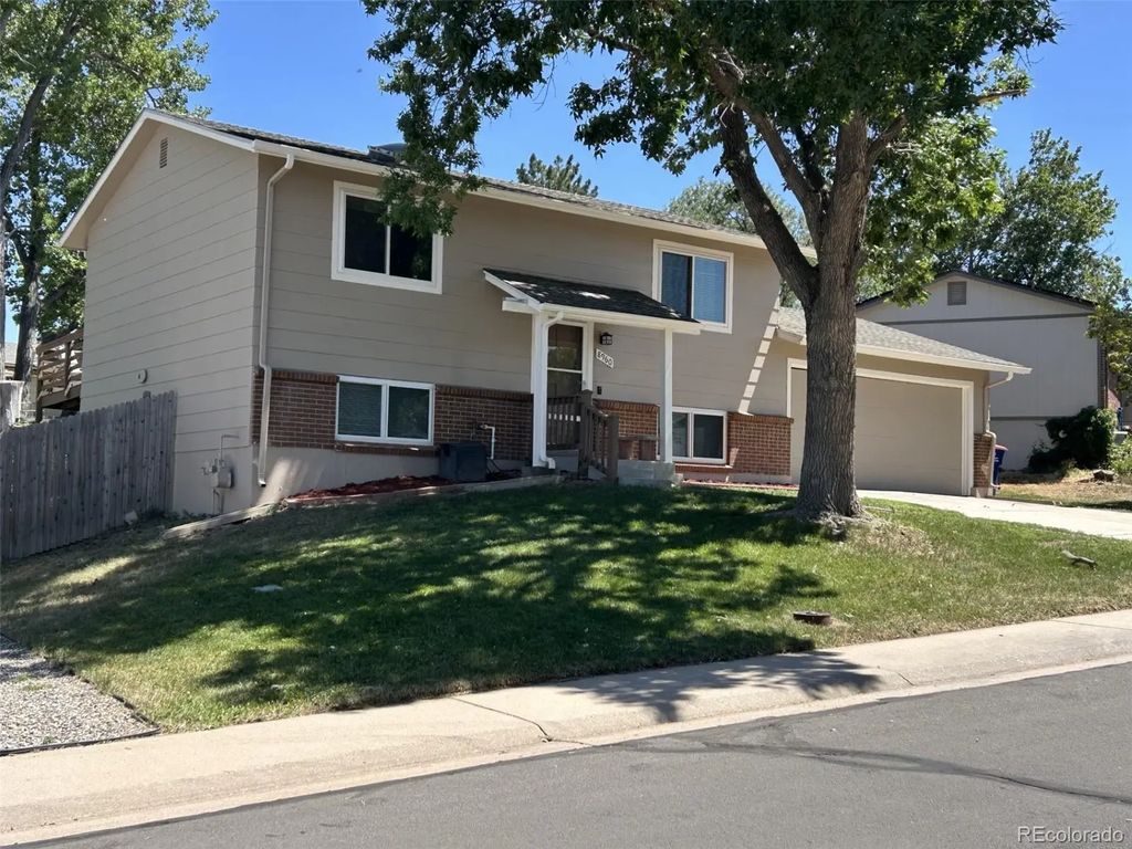 8960 Cody Court, Broomfield