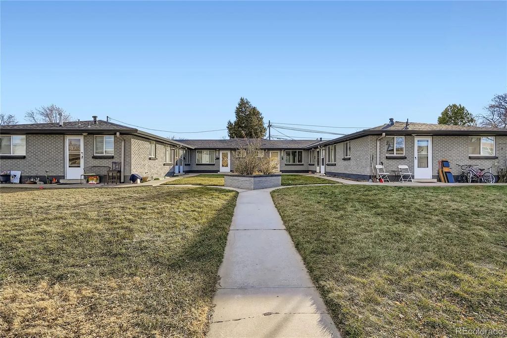 6700 W 37th Place, Wheat Ridge