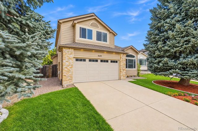 5229 Dakota Avenue, Castle Rock