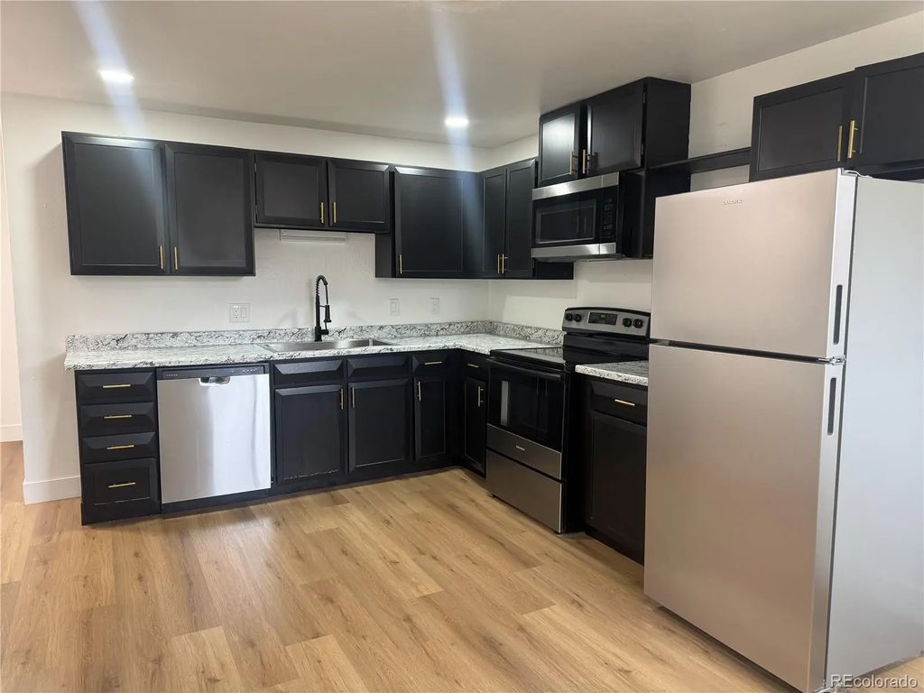 222 N 11th Court, Brighton