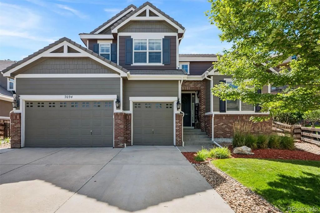7694 S Eaton Park Court, Aurora