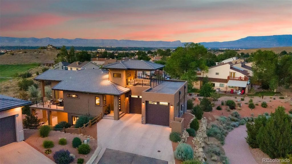 363 W Ridges Boulevard, Grand Junction