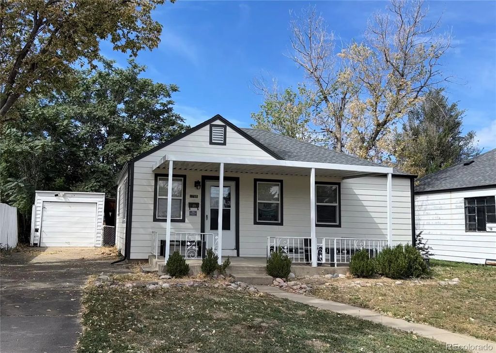 1785 Del Mar Parkway, Aurora