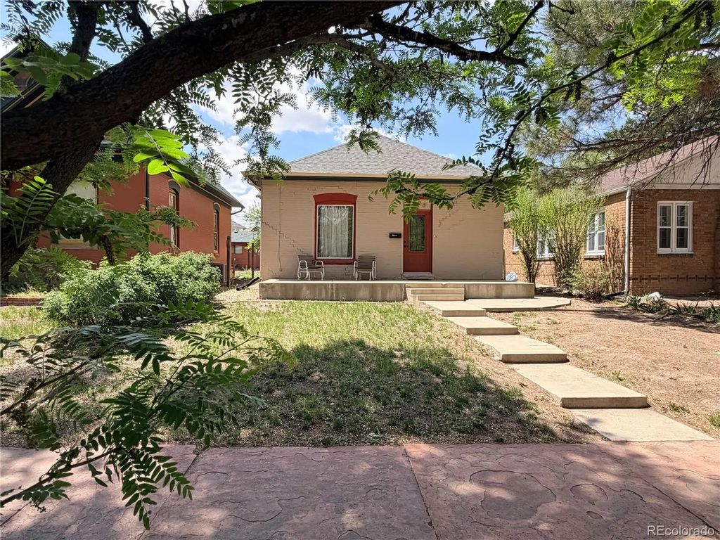 2025 N Greenwood Street, Pueblo