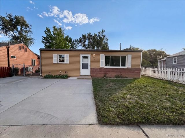 433 Sunnyside Lane, Longmont