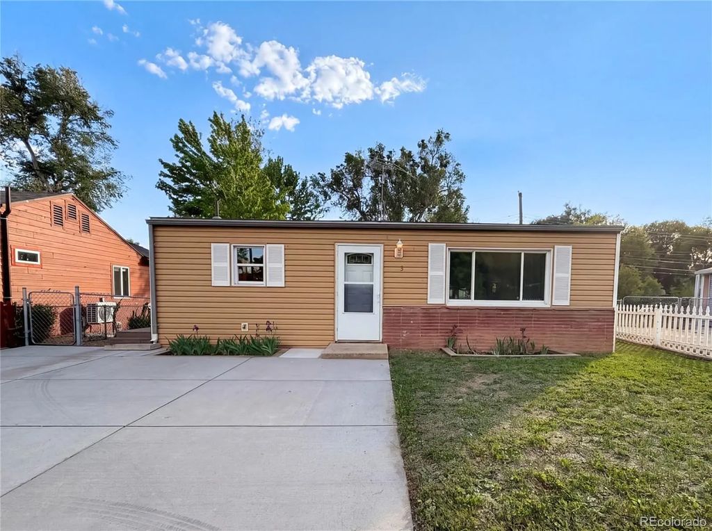 433 Sunnyside Lane, Longmont