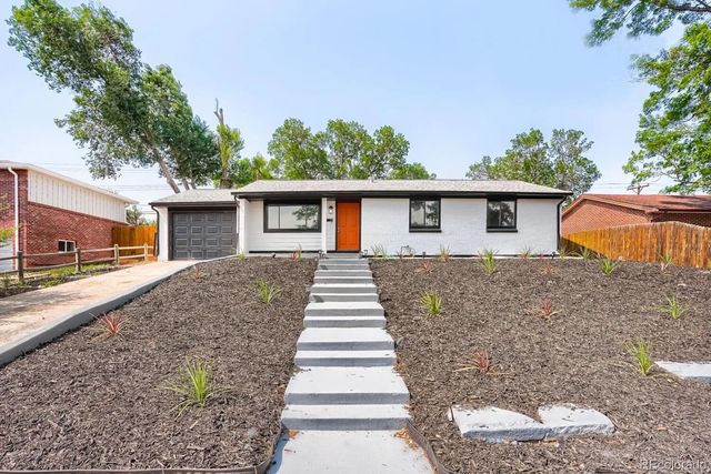 961 E 83rd Place, Denver