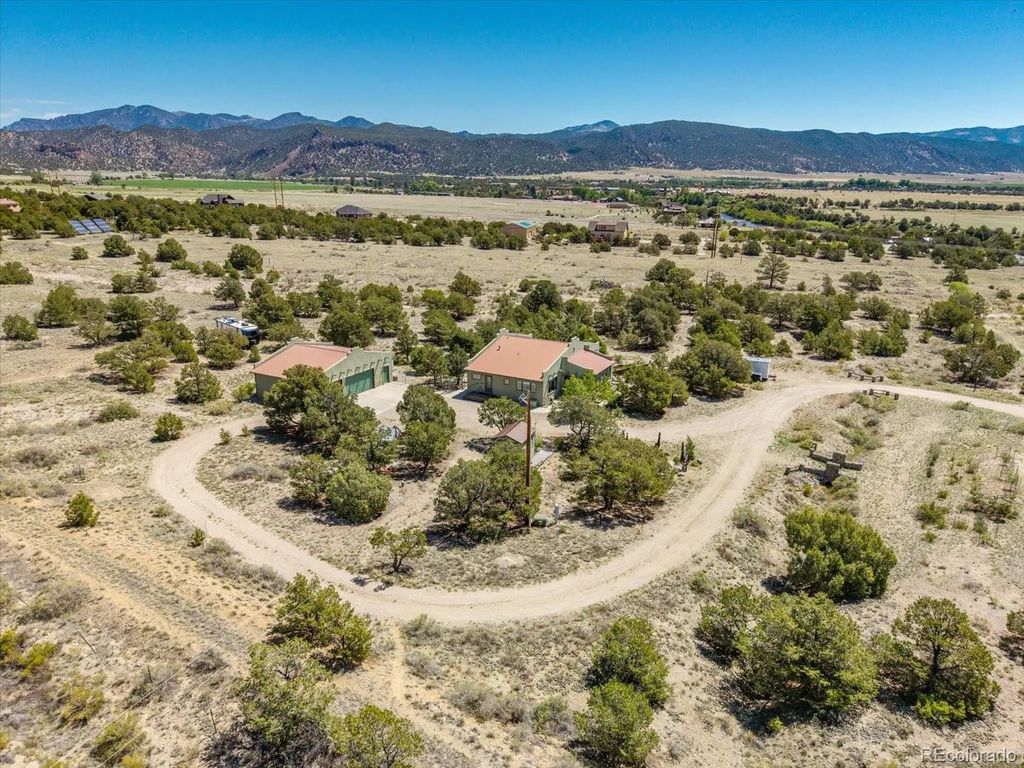 12077 Us Highway 285, Salida