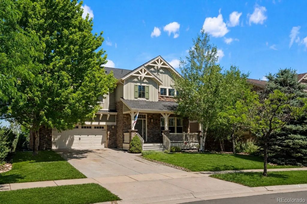 27173 E Ontario Place, Aurora