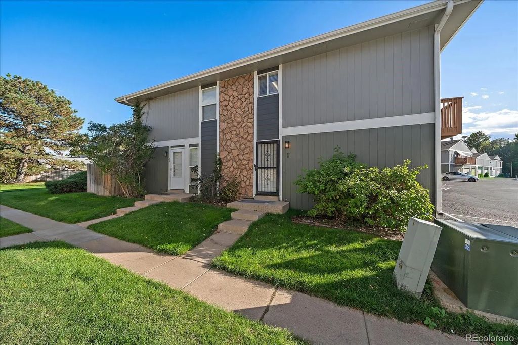 9901 E Evans Avenue 33d, Aurora