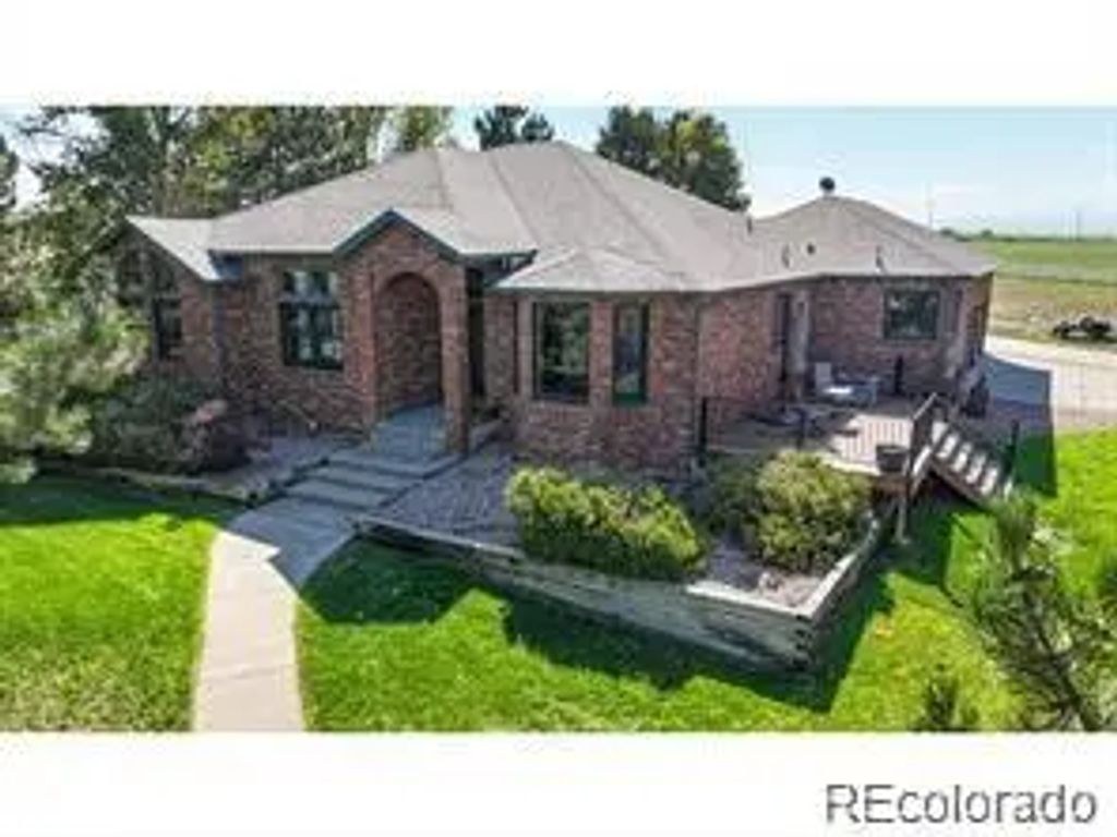 5106 Lebsack Lane, Loveland