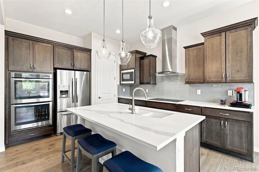 15993 Swan Mountain Drive, Broomfield