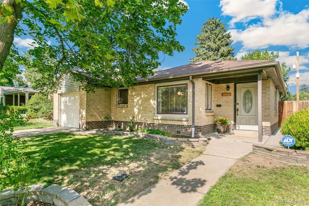 1440 S Bellaire Street, Denver