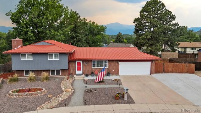 2110 Greenwich Circle, Colorado Springs