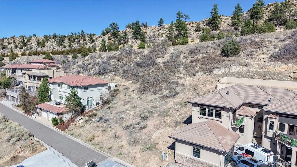 6668 Old Ranch Trail, Littleton
