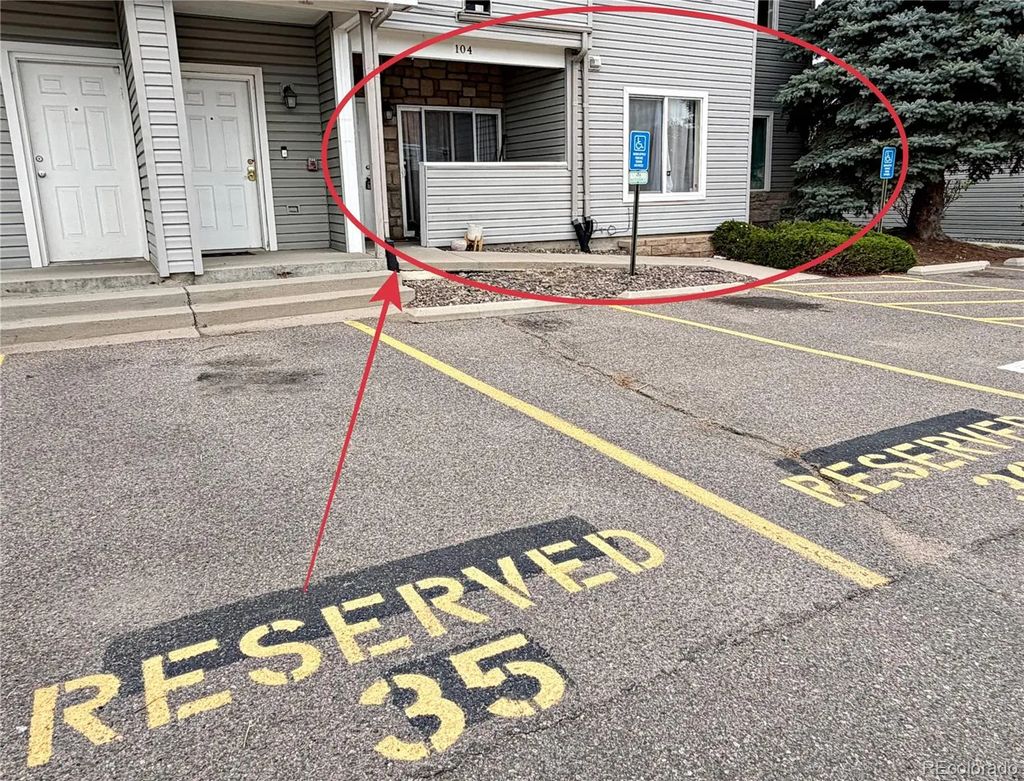 911 S Zeno Way 104, Aurora