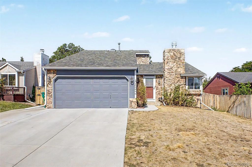 20040 E Wagontrail Drive, Aurora