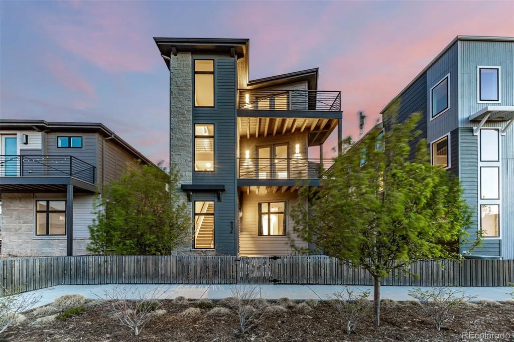 6034 N Nepal Street, Aurora
