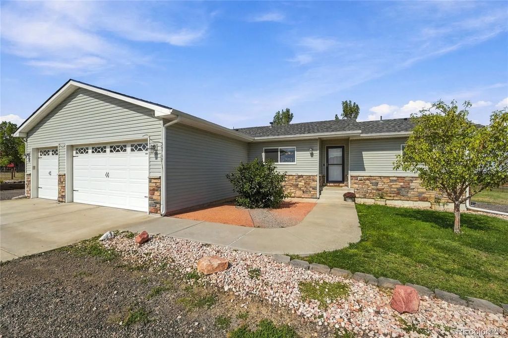 38707 E 145th Avenue, Keenesburg