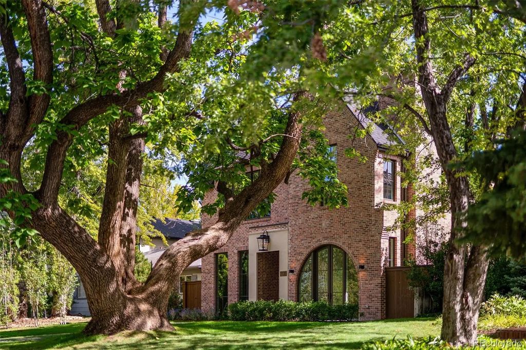 2520 S Fillmore Street, Denver