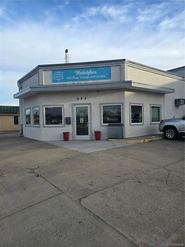 805 W Main Street, Sterling