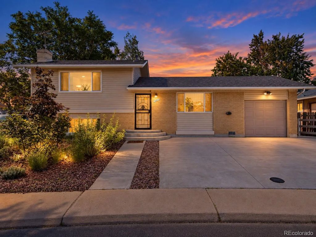 15014 E 54th Avenue, Denver