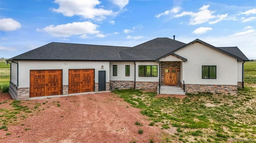 2650 Rustlers Canyon Loop, Elizabeth