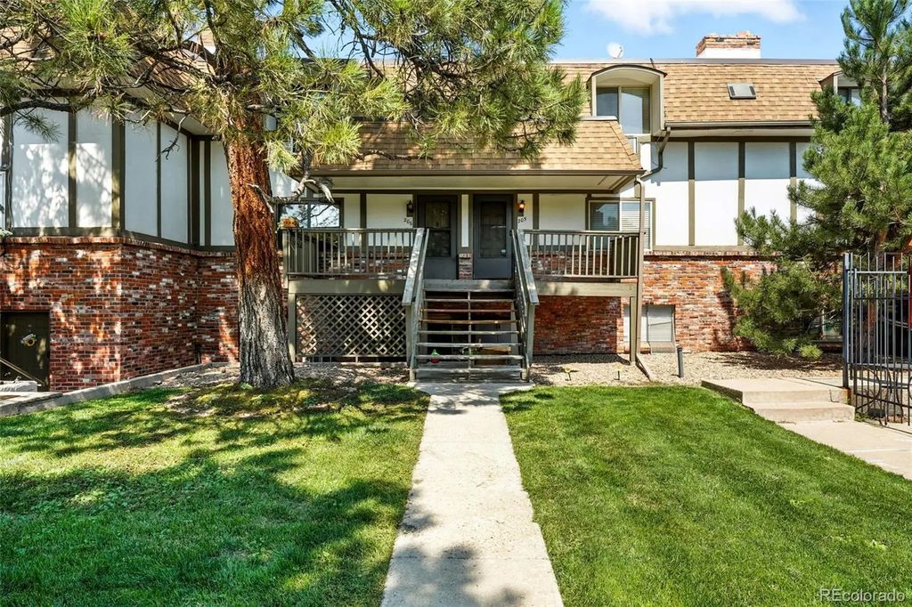 2700 S Holly Street 206, Denver