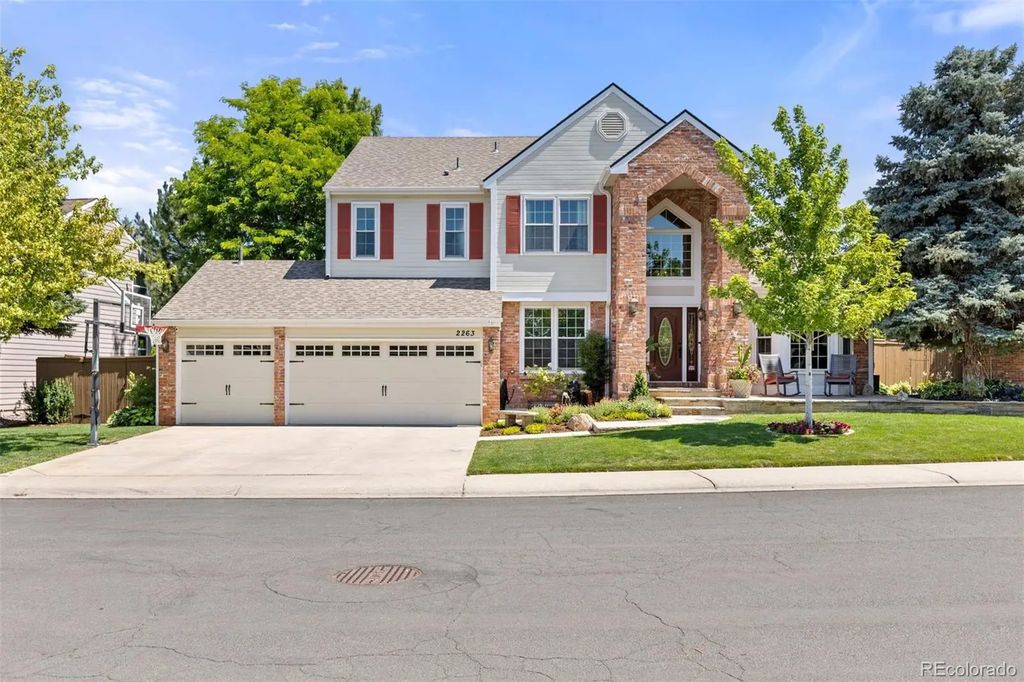 2263 Indian Paintbrush Circle, Highlands Ranch