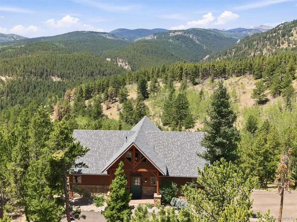 672 Paradise Valley Parkway, Black Hawk